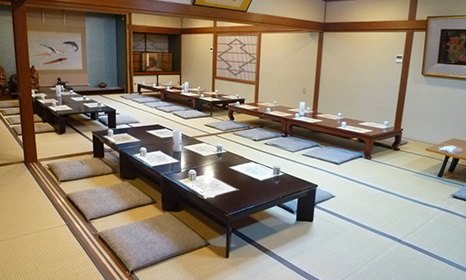 「村上」の海・川・山で採れる、季節ごとの旬な食材を活かしたお食事をご用意しております